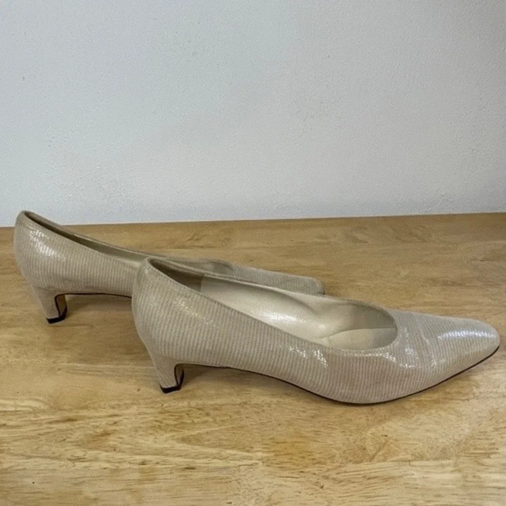 Salvatore Ferragamo Beige Textured Leather Pumps